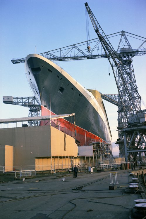 qe2 launch