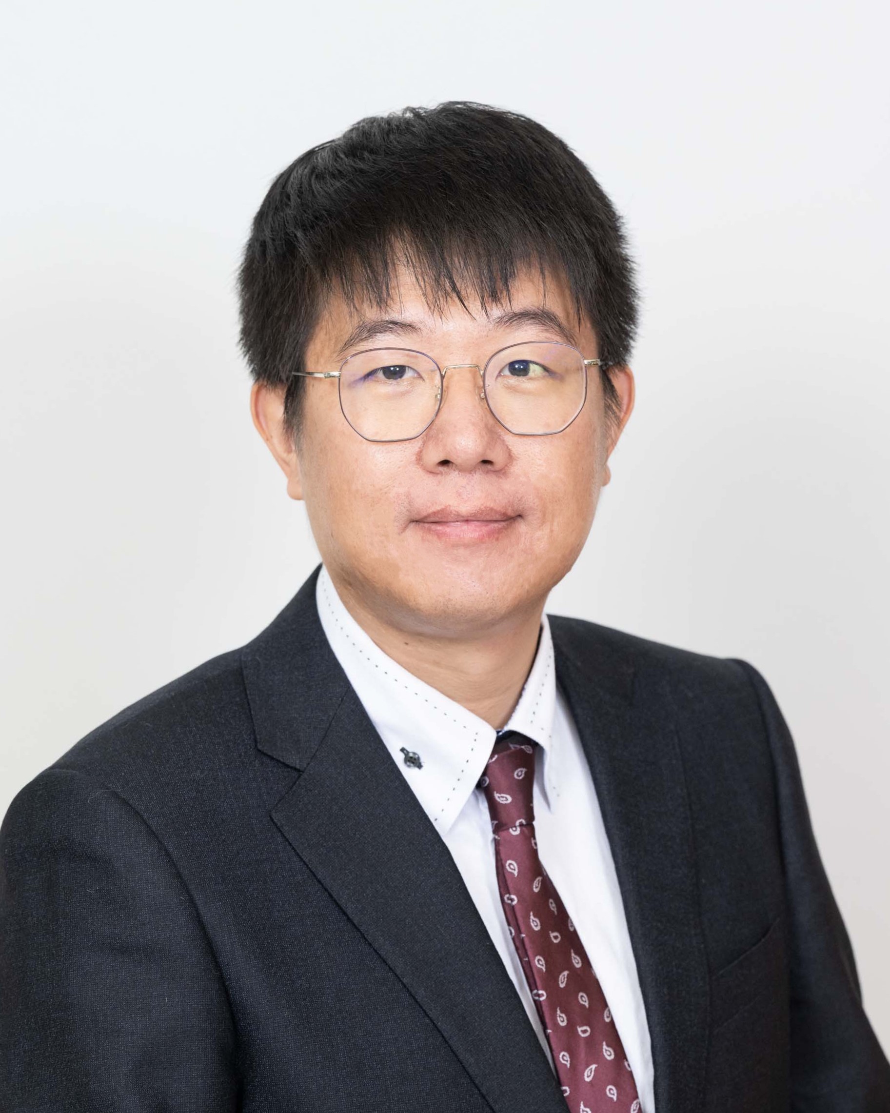 Dr Chen Zhou