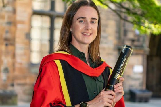 Laura Muir with her honorary degree