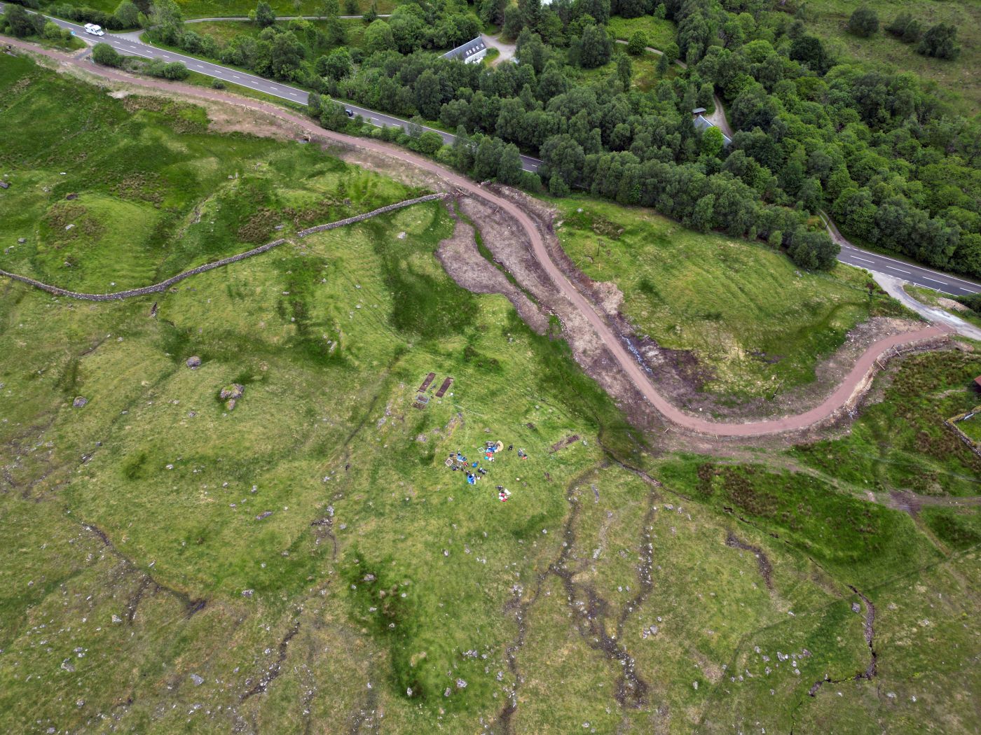 Drone photo of Glencoe settlement site and wider cultivated landscape by Aris Palyvos