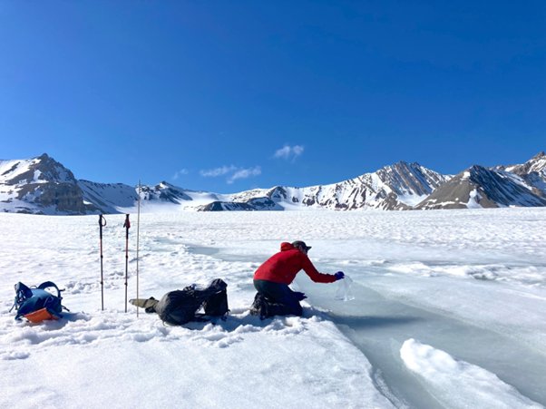 Sample collection of persistent organic pollutants from a glacier on Svalbard.