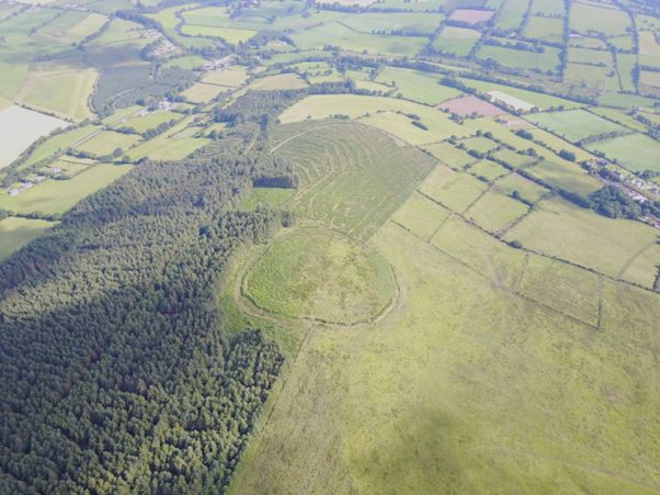 The Middle Bronze Age hillfort of Rathnagree