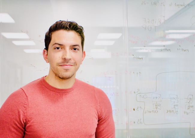 A portrait of Dr Rair Macêdo of the James Watt School of Engineering