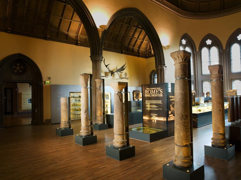 Hunterian Museum - Entrance Gallery