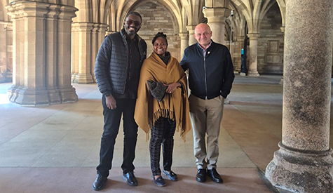 Profe Phil Coton and colleagues from Rwanda at the University